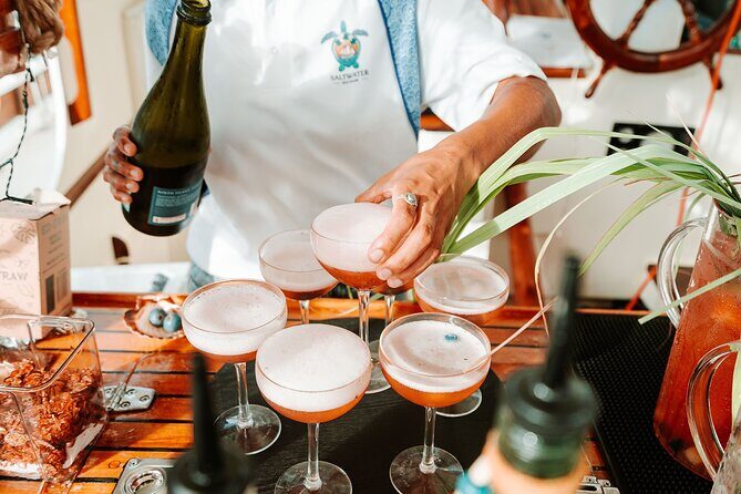 Mooloolaba Sunset Cruise with Live Music - An In-Depth Look at the Sunset Cruise Experience