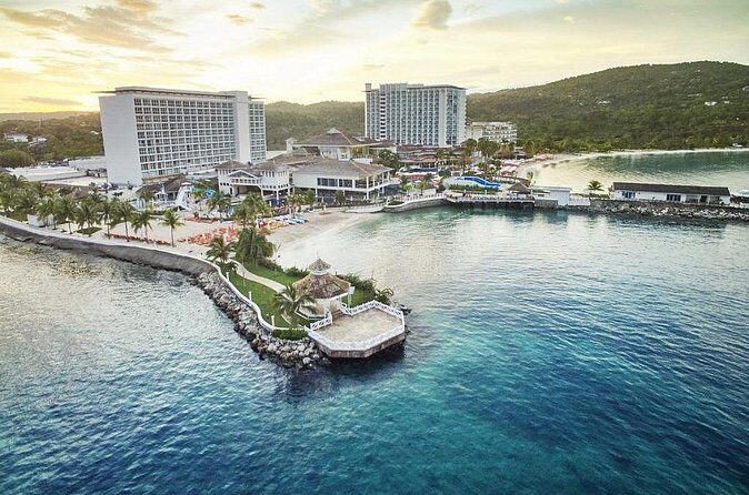 Moon Palace Jamaica Airport Transfer - Key Points