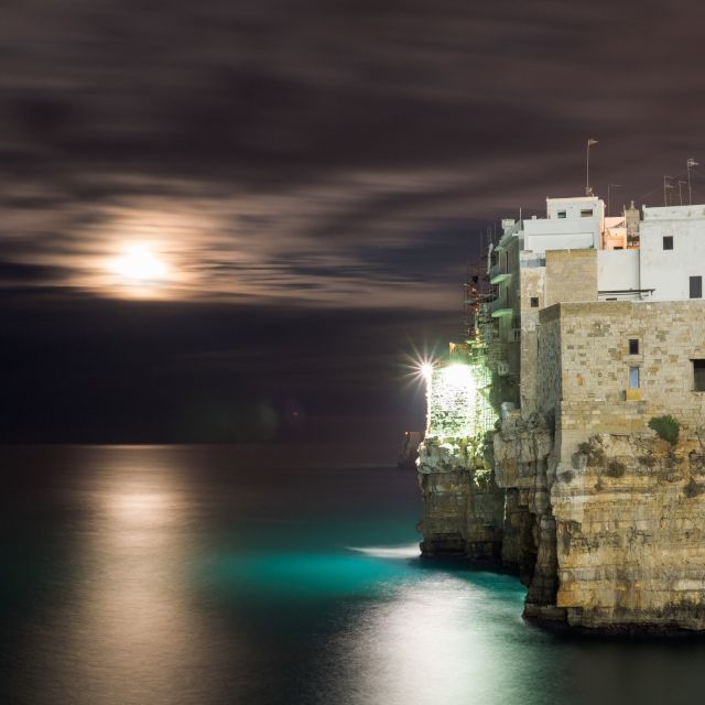 Moonlight Boat Tour to the Polignano a Mare Caves - Inclusions and Amenities