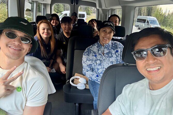 Moraine Lake and Lake Louise Tour - What to Expect from the Transportation and Guides