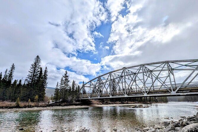 Moraine Lake Banff Town Lake Louise Johnston Canyon - Frequently Asked Questions