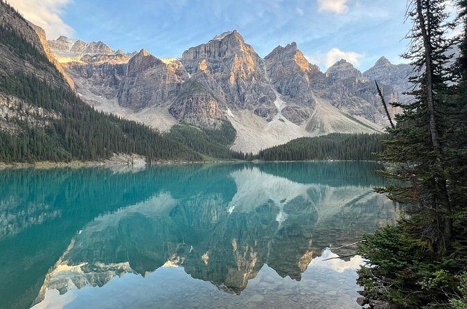 Moraine Lake, Lake Louise, and Lake Minnewanka Banff sunset Tour - FAQ