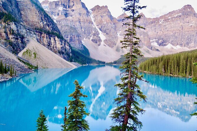 Moraine Lake, Lake Louise Johnston Canyon Banff Town from Calgary - Guides and Transportation