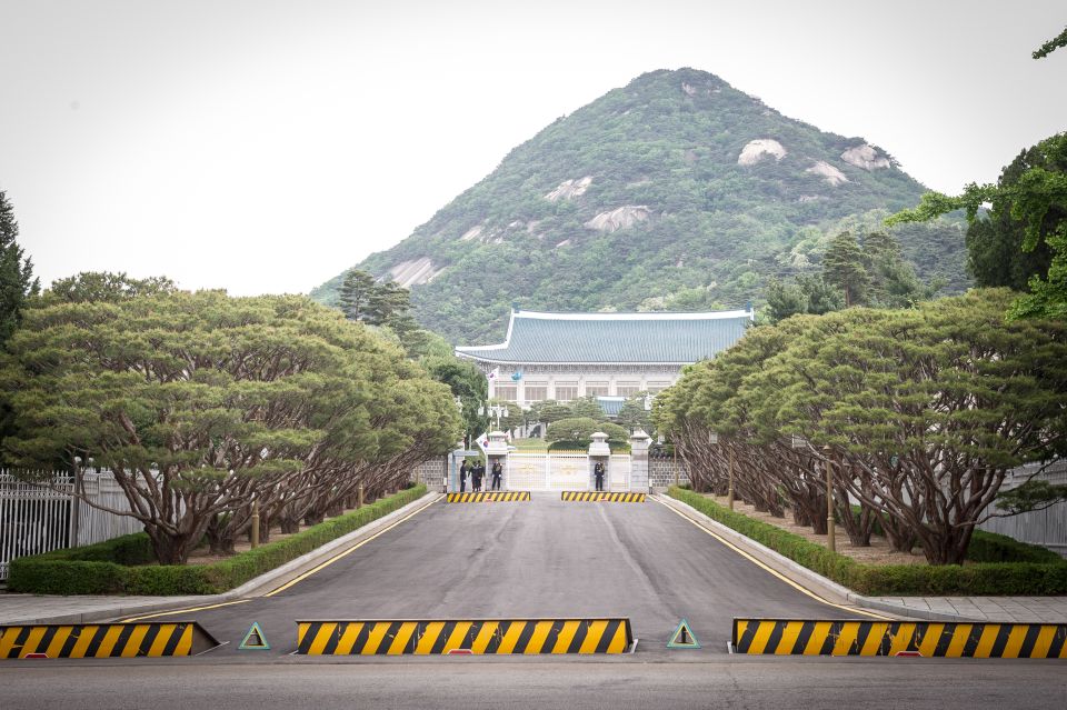 Morning 3-Hour Intro to Seoul Tour (Palace, Temple & More) - Highlights