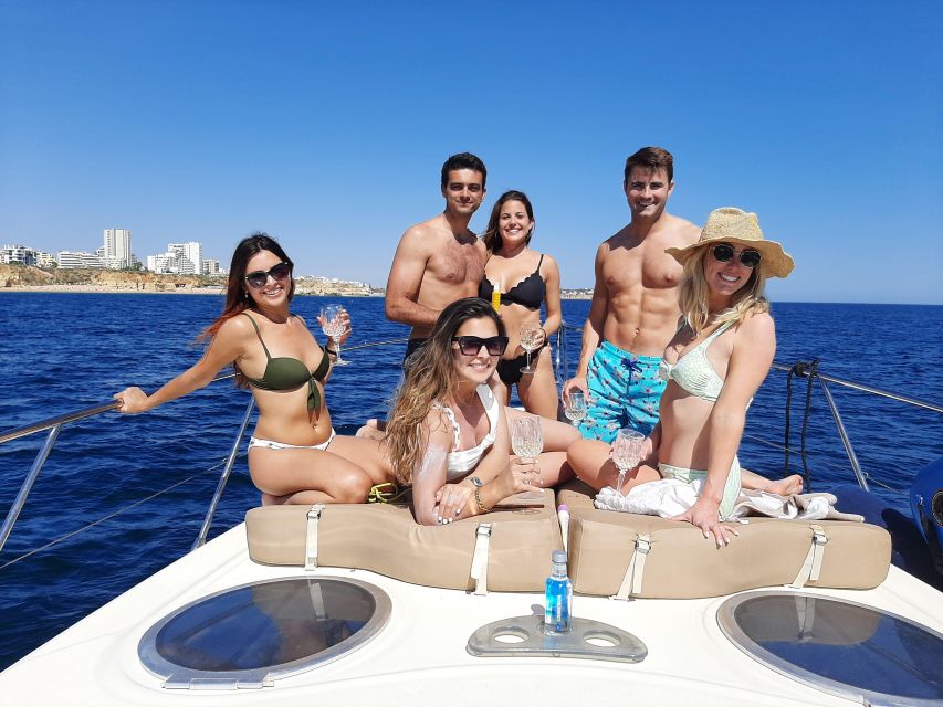 Morning/Afternoon Luxury Yacht Cruise With Drinks and Snacks - Luxury Yacht With Deluxe Amenities