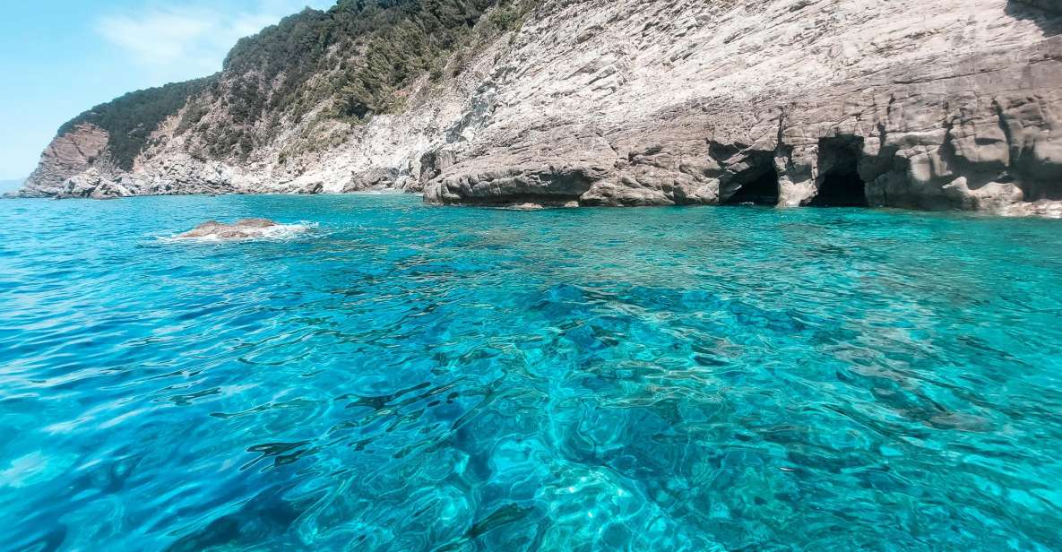 Morning Kayak & Snorkeling Tour Levanto: Outdoor & Adventure - Group Size and Language