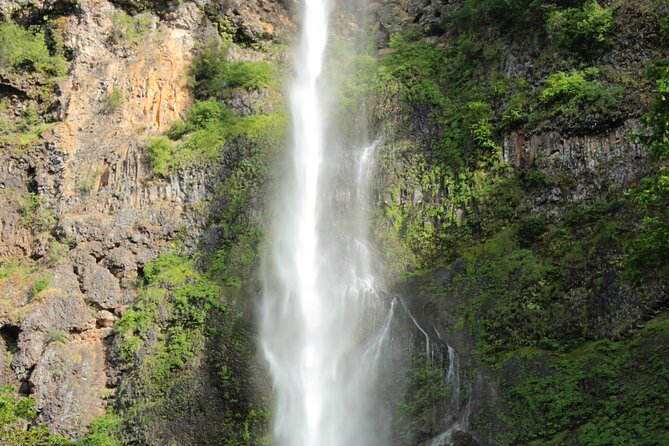 Morning Multnomah Falls and Gorge Waterfalls Tour - Exploring Multnomah Falls