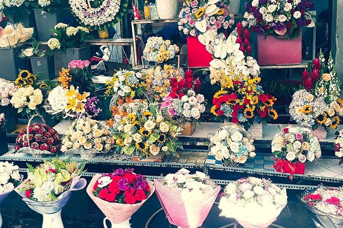 Morning Saigon Unseen+Street Food Tour With Ao Dai Riders Option - What to Expect