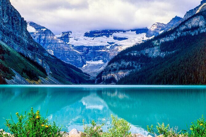 Morning Tour at Moraine Lake(2hrs) & Lake Louise(2hrs) - Who Will Love This Tour?