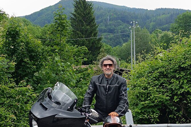 Motorcycle tour through the secret emotions of Tuscany - An Introduction to the Experience