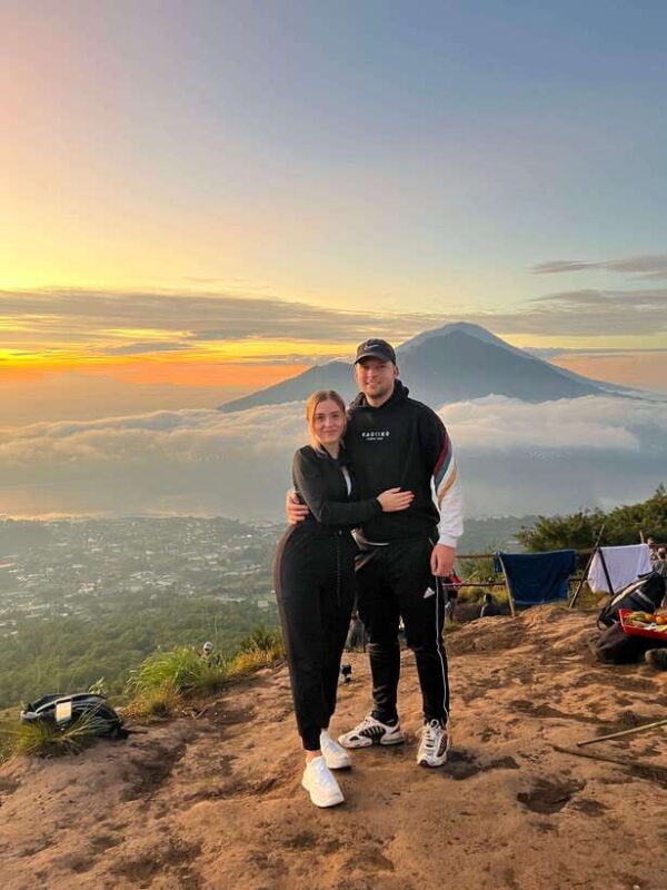Mount batur hiking all inclusive breakfas and hot spring - Key Points