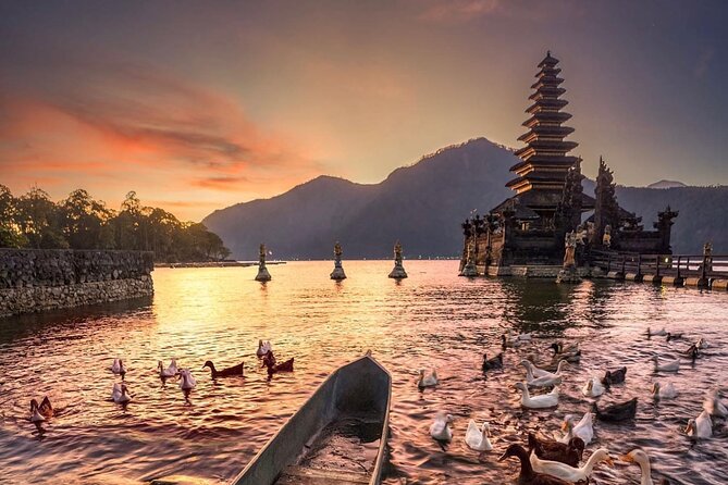 Mount Batur Hot Springs and Best Bali Waterfall Tour - Visiting Tegenungan Waterfall