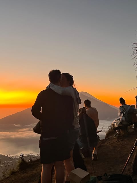 Mount Batur Sunrise Hike With Hot Springs & Hotel Transfer - Included Amenities