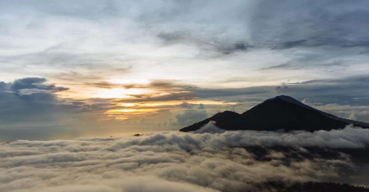 Mount Batur: Sunrise Trek & Ubuds Best Sights Experience - Trekking Preparation