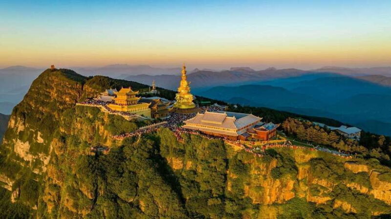 Mount Emei: Experience Natural Beauty and Buddhist Culture - What to Expect on the Tour