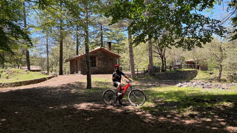 Mount Etna: All around on E-Bike - FAQ