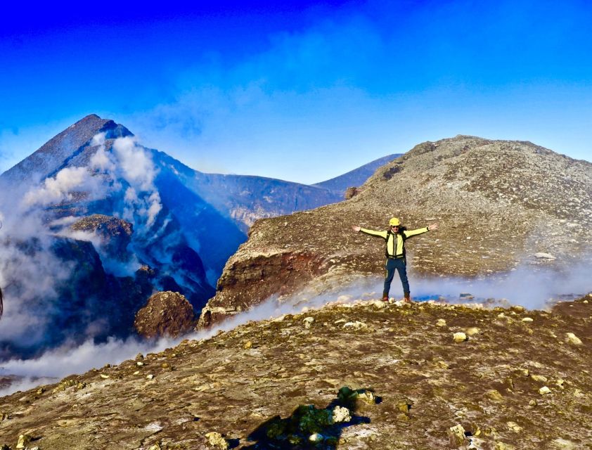 Mount Etna: Central Crater Guided Hike for Advanced Hikers - Downhill Descent