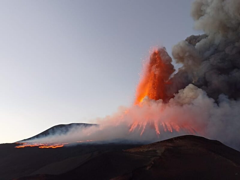 Mount Etna: Summit Tour by Jeep and Cable Car - The Experience on the Ground