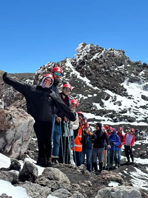 Mount Etna with pick-up and drop-off from Catania: 3000 meters with cable car and jeep - FAQs