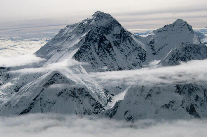 Mount Everest: Fly Over The Highest Himalayan Mountains - Scenic Highlights During the Flight