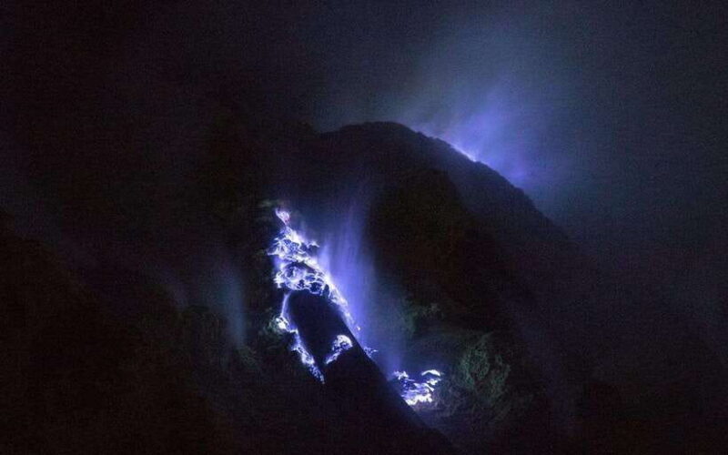 Mount Ijen Overnight Adventure: Start from Banyuwangi - An In-Depth Look at the Mount Ijen Overnight Tour