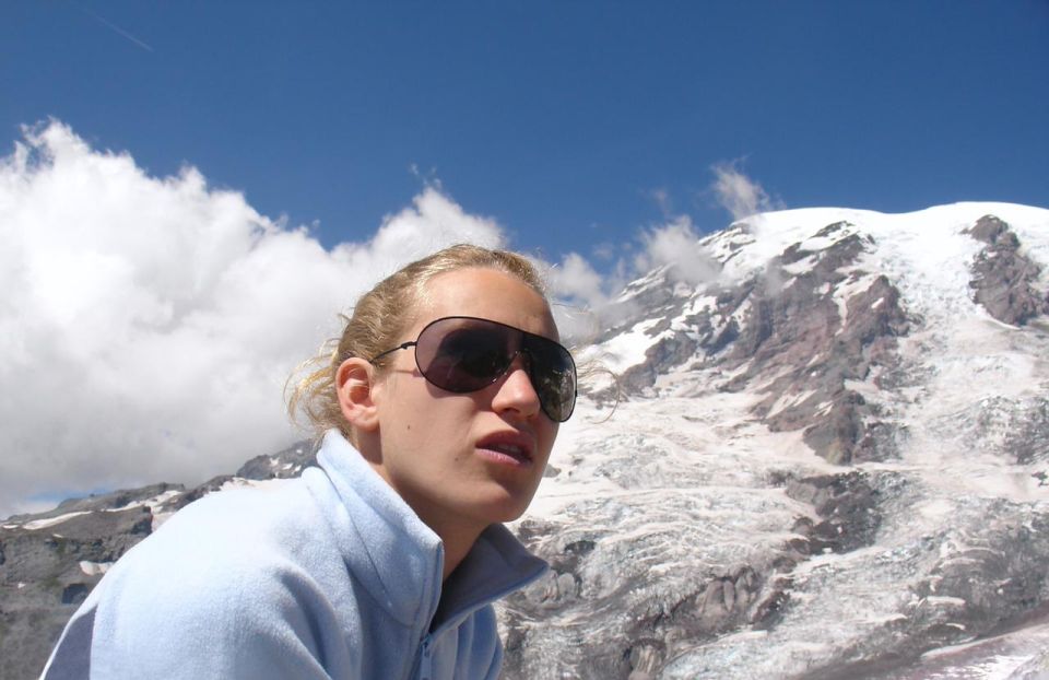 Mount Rainier National Park:Nature, Waterfalls,and Wildlife - Paradise Visitor Center