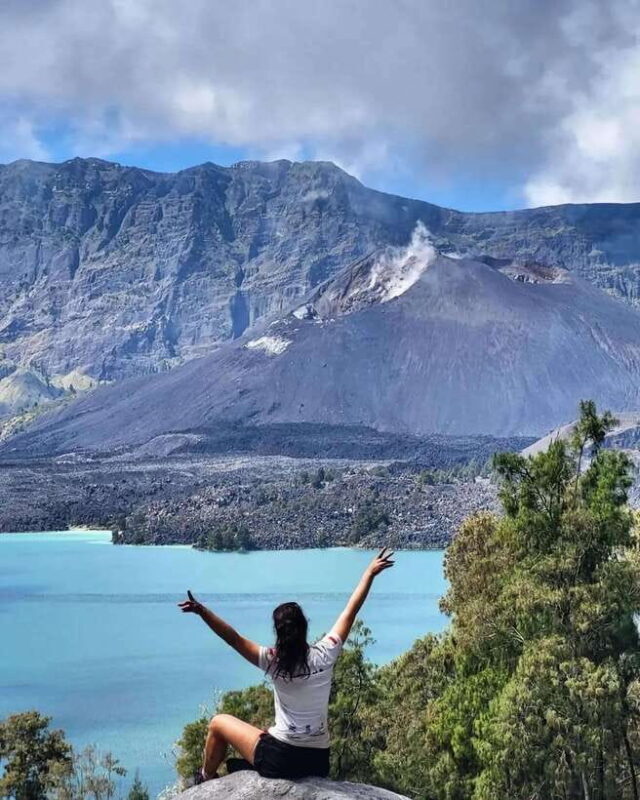mount rinjani 2 days 1 night senaru crater join in group - FAQs