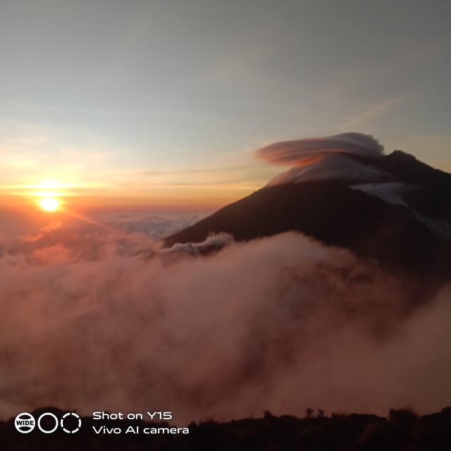 Mount Rinjani 2D 1N Senaru Crater Rim - Included Services and Equipment