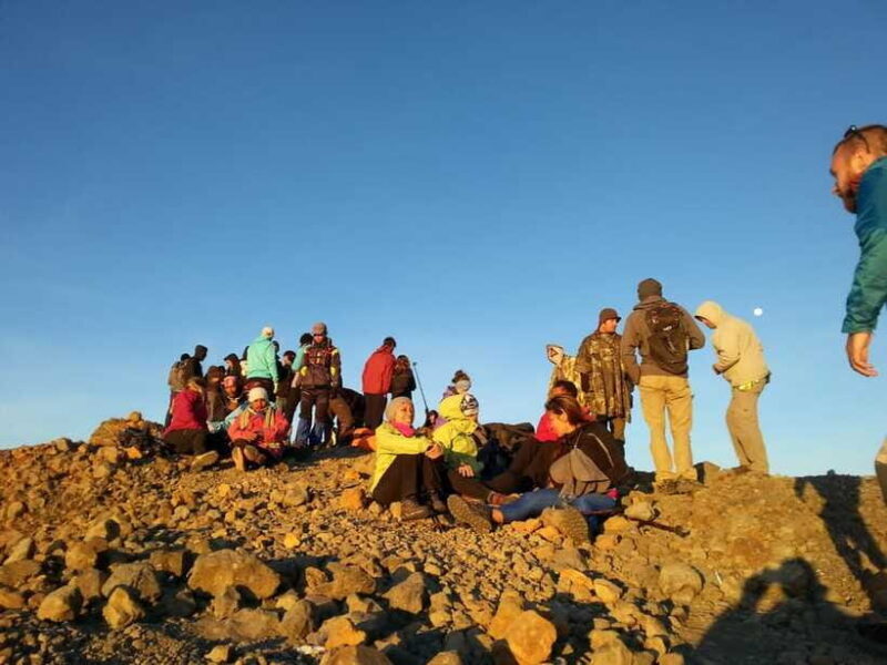 Mount Rinjani Trek 3D-2N To Summit - Lake - Hotspring - The Final Descent