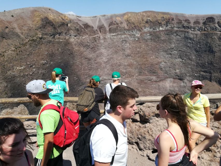Mount Vesuvius 4-Hour Volcano Tour With Wine Tasting - Recommended Attire and Accessories
