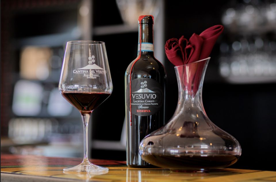 Mount Vesuvius: Vineyard Tour With Wine Tasting and Lunch - Customer Reviews