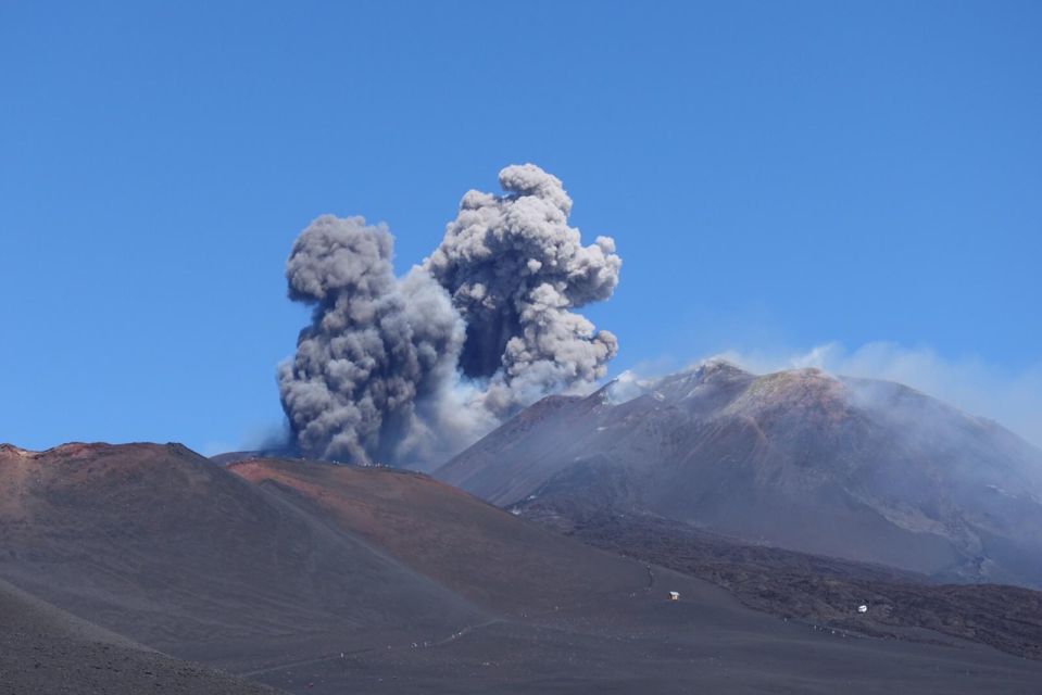 Mt Etna: Winter Trekking Tour With Optional Catania Transfer - Recommendations for Participants
