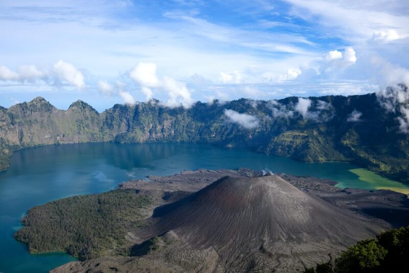 MT. Rinjani 3D2n Join Group Trip - Group Size and Language