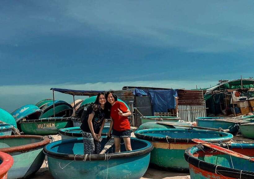 Mui Ne Sand Dunes Adventure With Spectacular Sunset Views - Dining and Returning to Ho Chi Minh City