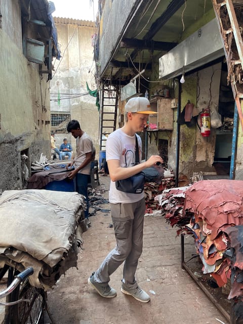 Mumbai + Dabbawalla + Slum + and Dhobighat Tour With Pickup - What to Bring on the Tour