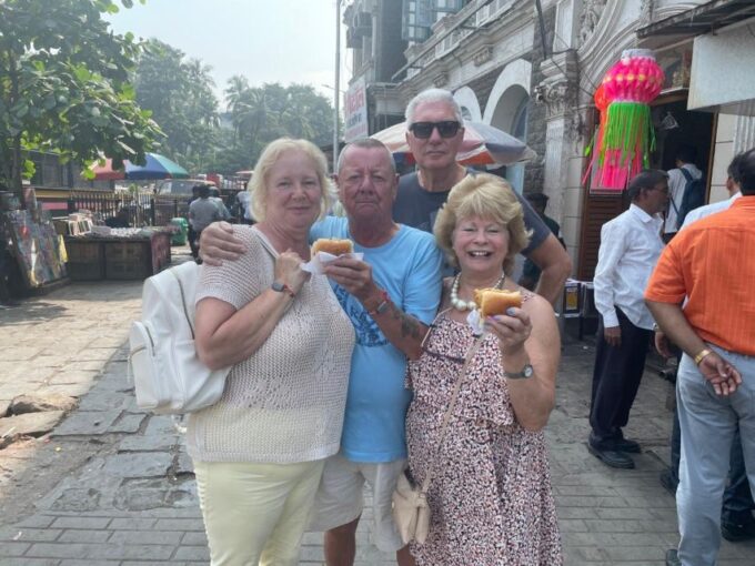 Mumbai: Essentials Group City Sightseeing Tour - Important Notes