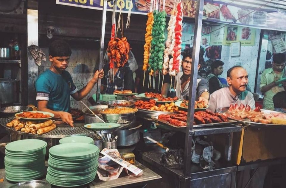 Mumbai: Evening Local Street Food Tour With Sightseeing - Key Points