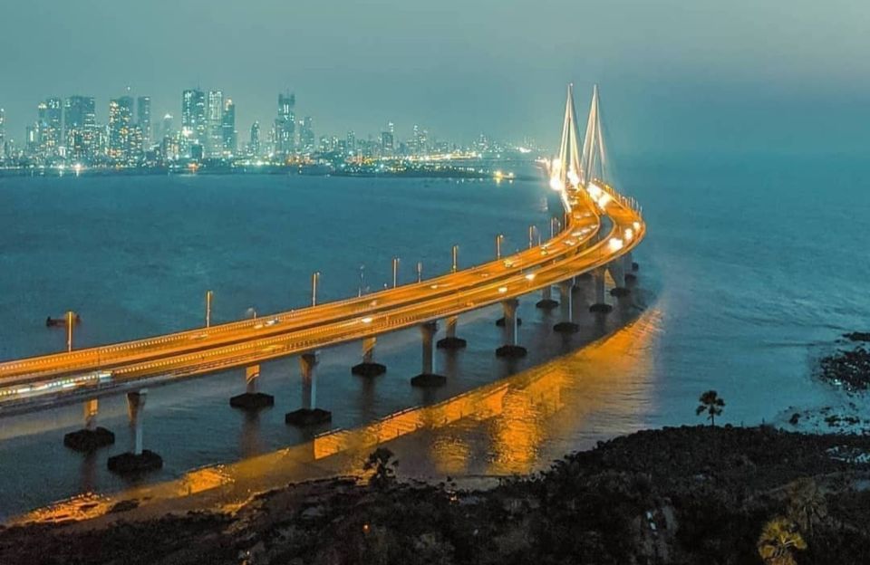 Mumbai: Evening Local Street Food Tour With Sightseeing - Street Food Delicacies
