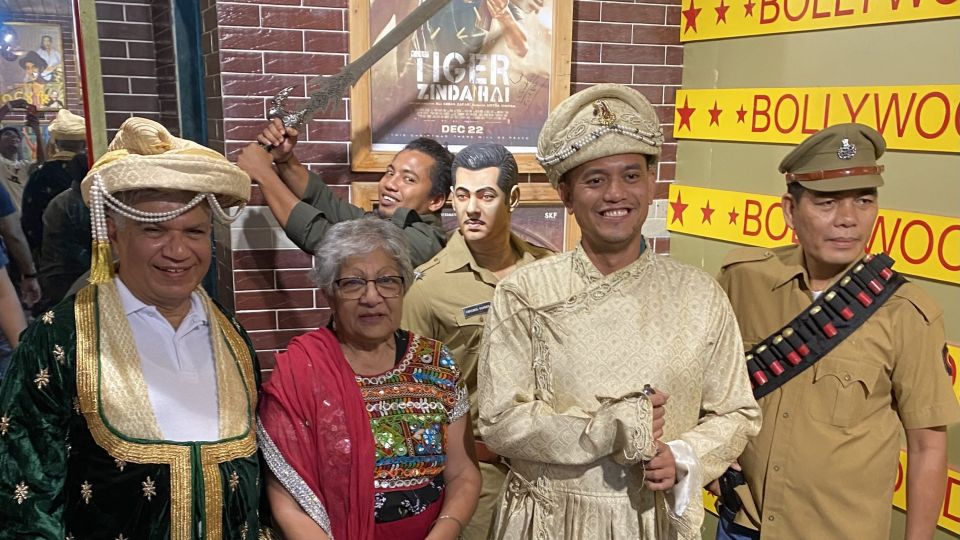 Mumbai: Private Bollywood Tour in Mumbai Film City - Key Points