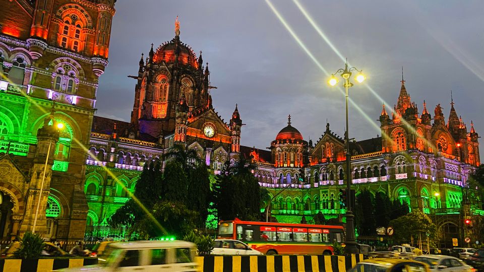 Mumbai: Private Night Sightseeing Tour With Dinner - Key Points