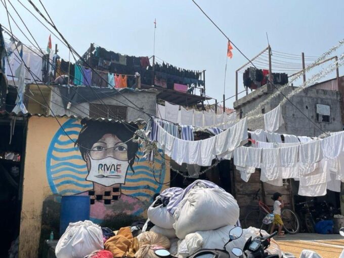 Mumbai Sightseeing: Dhobi Ghat, Local Markets & Food Tour - Tips for Travelers