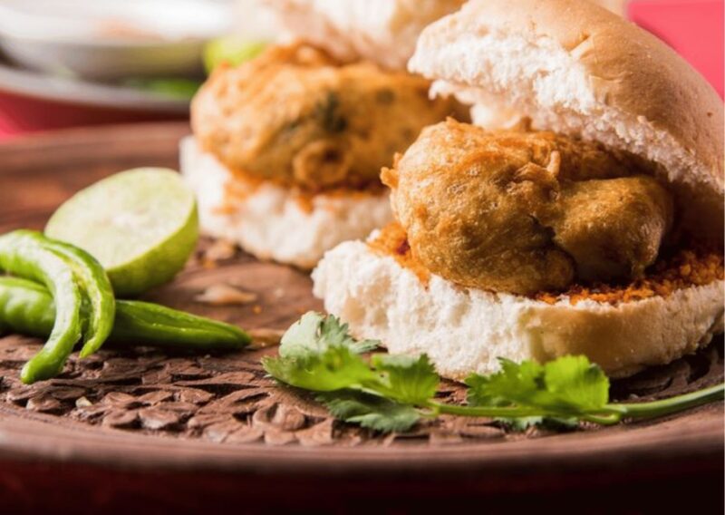 Mumbai Street Food Crawl (2 Hours Guided Food Tasting Tour) - Recommended Attire