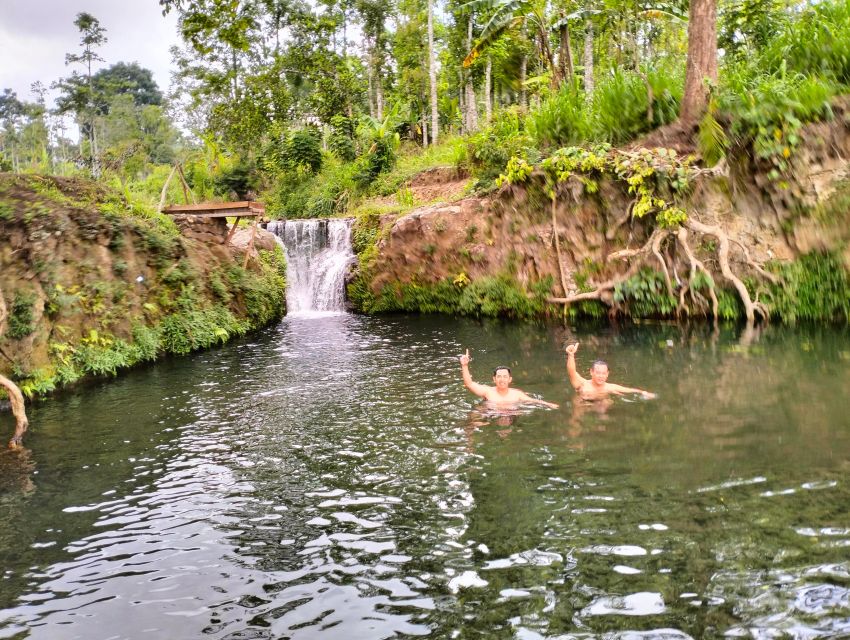 Munduk: Cycling Around Tamblingan, Infinity Pool & Waterfall - Elementary School Visit
