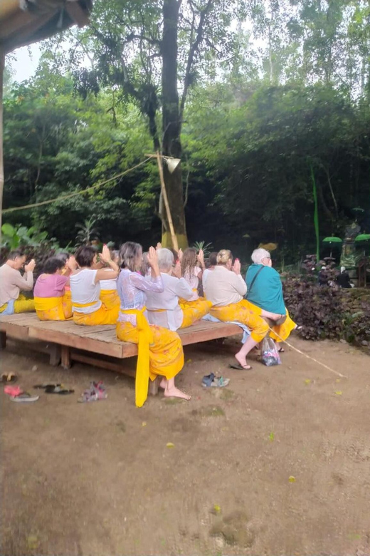 MUNDUK : Jungle Trekking and Jumping in Natural Pools - Good To Know