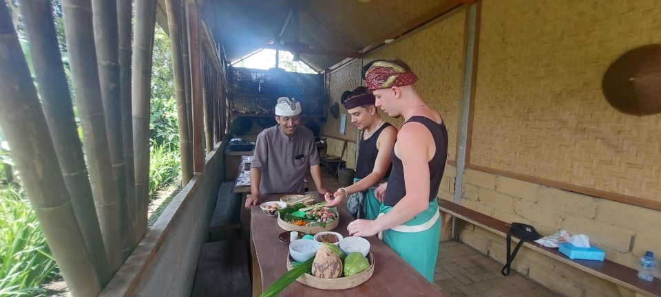 Munduk: Jungle Trekking, Canoeing, Waterfall & Authentic Lunch - Activity Duration and Inclusions Outlined