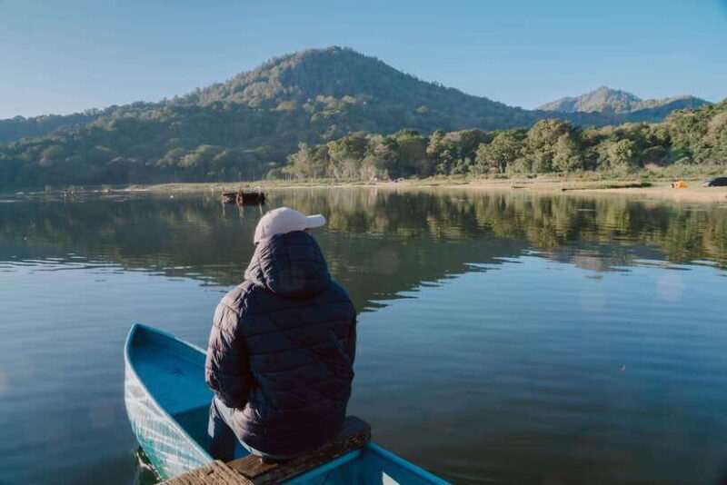 Munduk: Sunrise Canoeing and Exploring Sacred Temples - A Deep Dive into the Experience