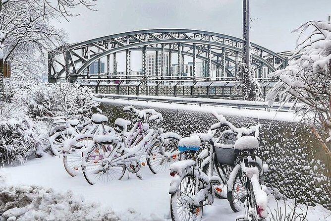 Munich by Yourself (4-8hs) with English Chauffeur by Luxury Van - FAQ