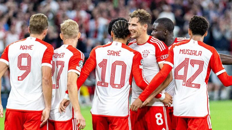 Munich: City Tour - Eisbach Wave Surfing - FC Bayern - Marienplatz - Key Points