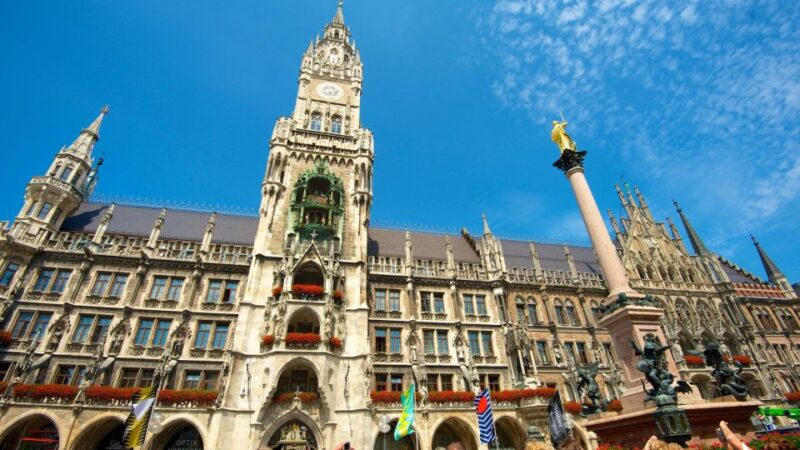 Munich: City Tour - Eisbach Wave Surfing - FC Bayern - Marienplatz - Itinerary Highlights