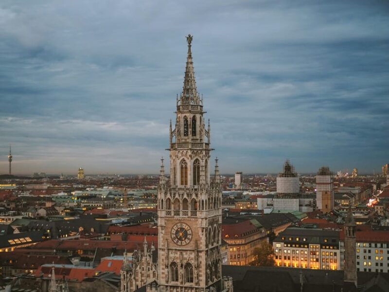 Munich: Must-See Attractions Walking Tour - Iconic Landmarks